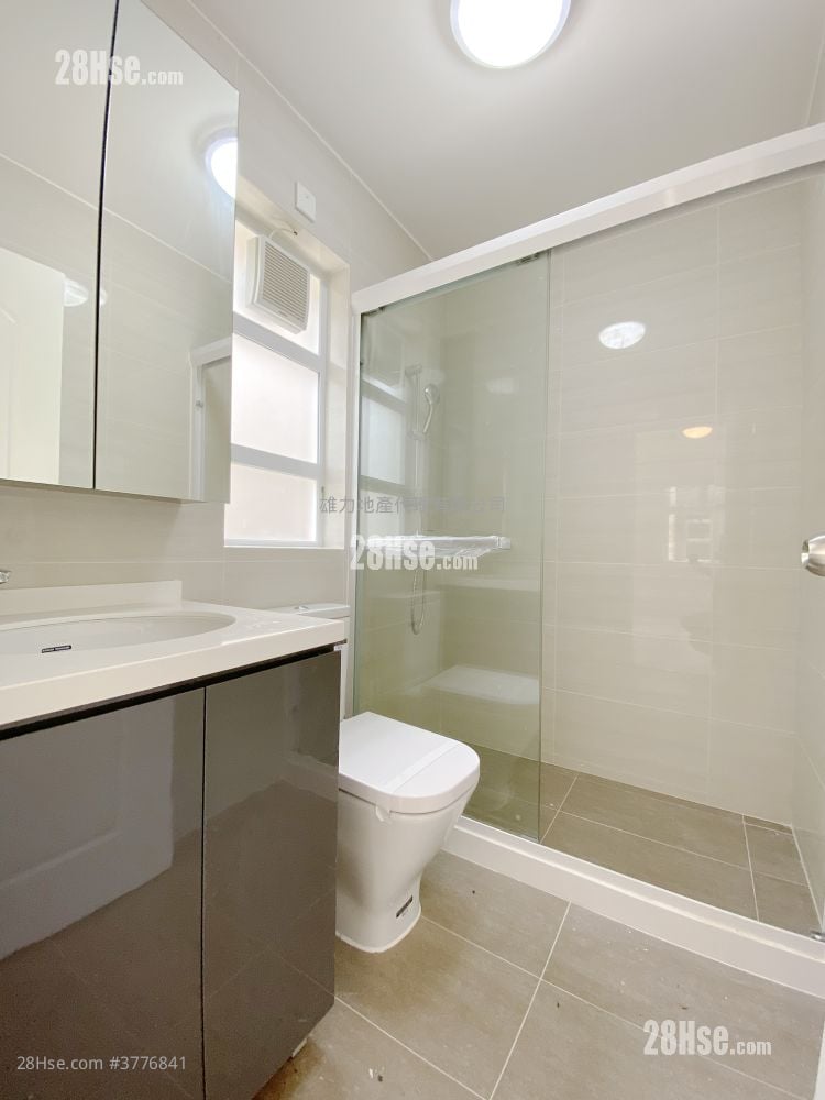 Village Sell 3 Bedrooms , 2 Bathrooms 630 ft²