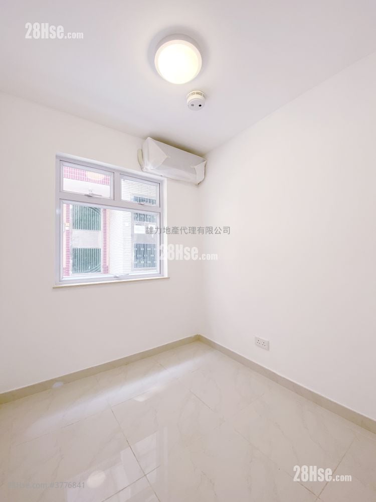 Village Sell 3 Bedrooms , 2 Bathrooms 630 ft²