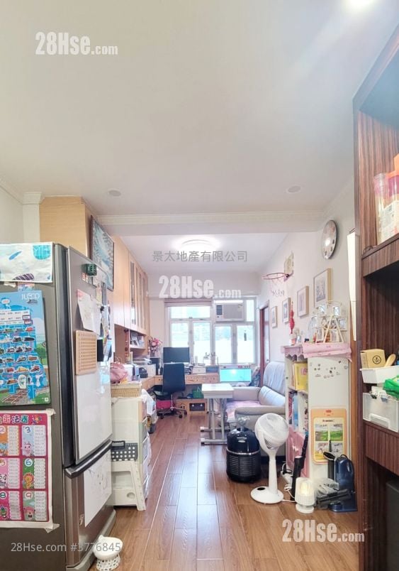 Aldrich House Sell 2 Bedrooms , 1 Bathroom 378 ft²