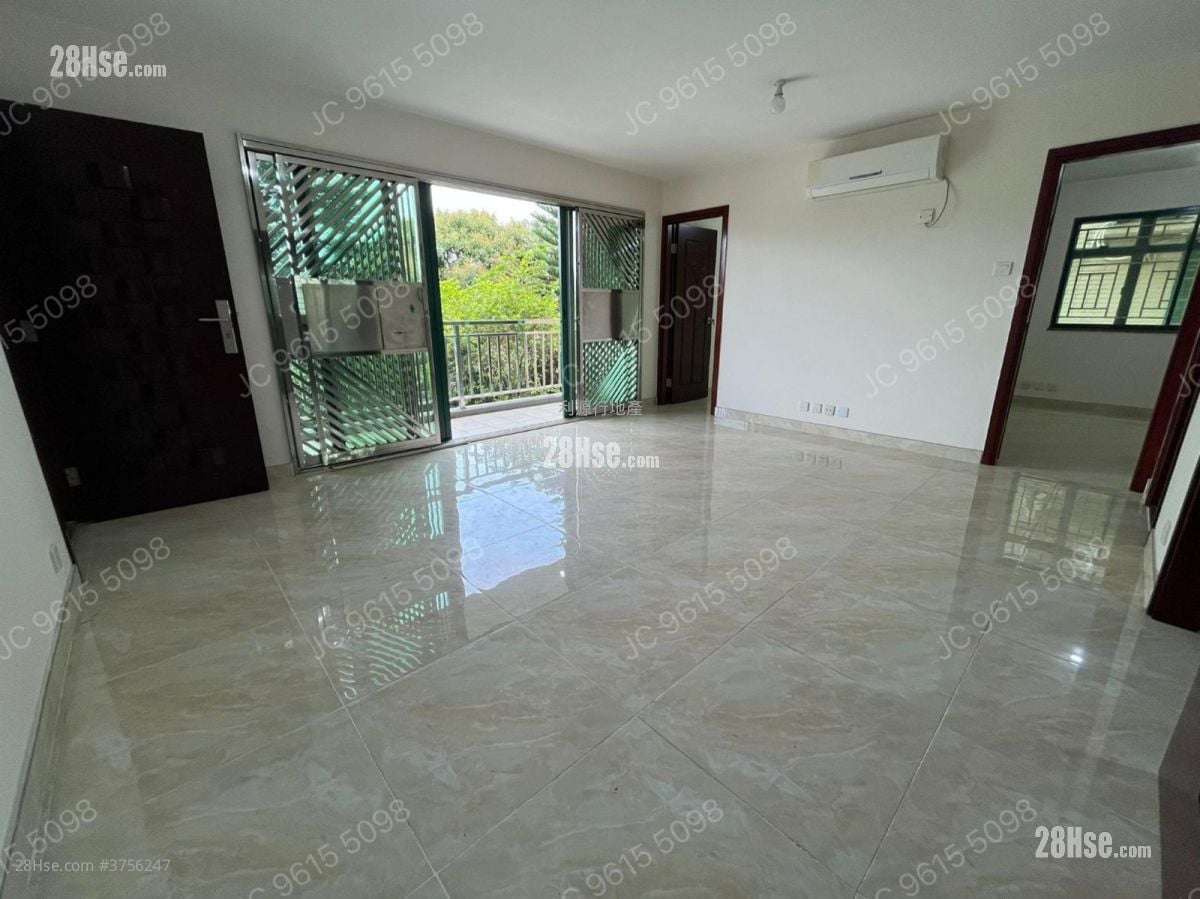 村屋 租盘 3 房 , 1 浴室 700 平方尺