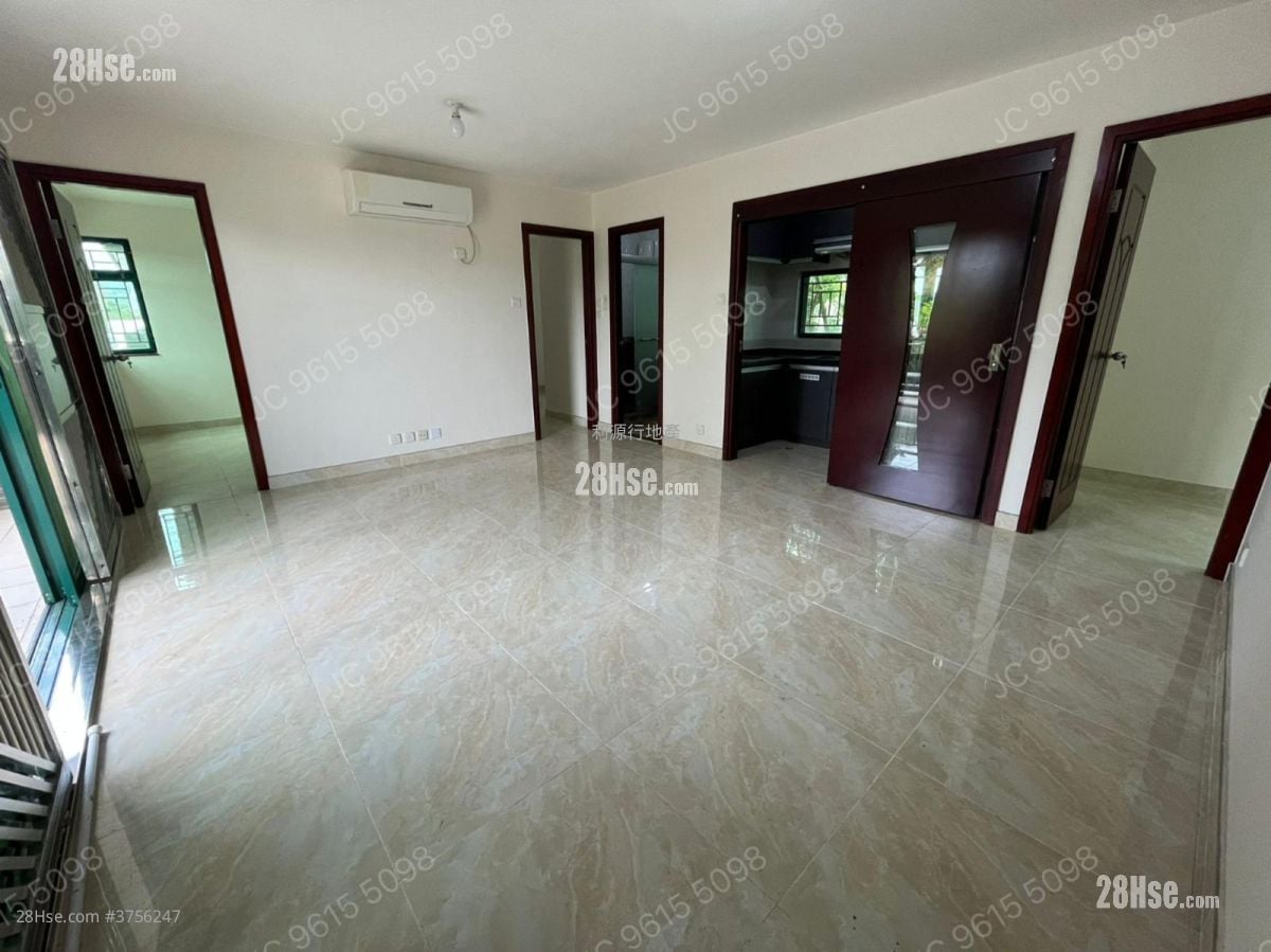 村屋 租盘 3 房 , 1 浴室 700 平方尺