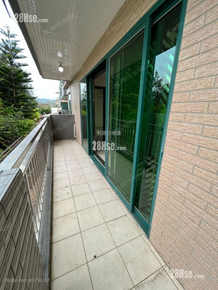 村屋 租盘 3 房 , 1 浴室 700 平方尺