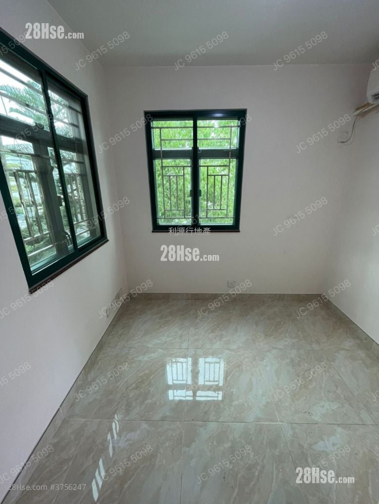 村屋 租盘 3 房 , 1 浴室 700 平方尺