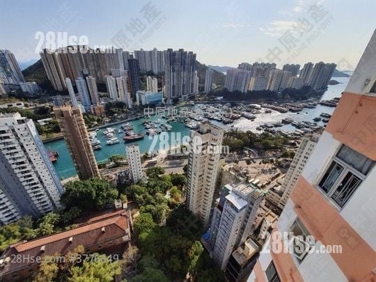 Yue Fai Court Sell 2 Bedrooms , 1 Bathroom 419 ft²