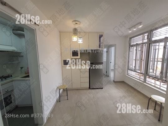 Yue Fai Court Sell 2 Bedrooms , 1 Bathroom 419 ft²