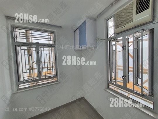 Yue Fai Court Sell 2 Bedrooms , 1 Bathroom 419 ft²