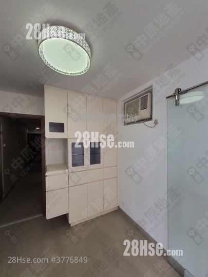 Yue Fai Court Sell 2 Bedrooms , 1 Bathroom 419 ft²
