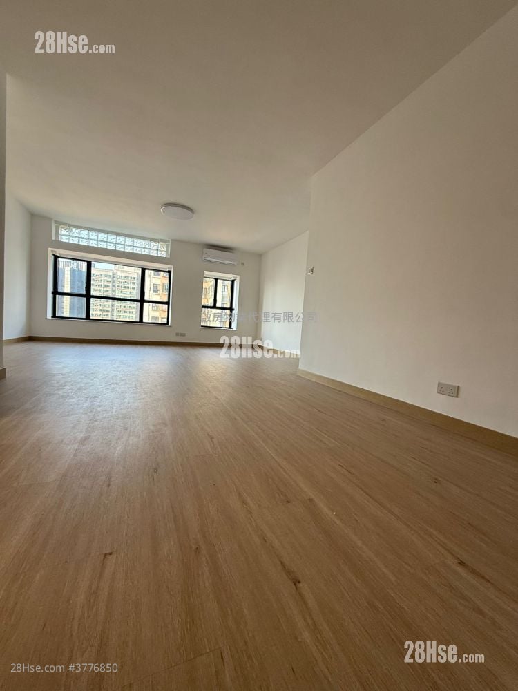 Scenecliff Sell 4 Bedrooms , 3 Bathrooms 922 ft²