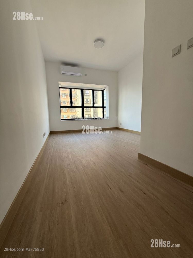 Scenecliff Sell 4 Bedrooms , 3 Bathrooms 922 ft²