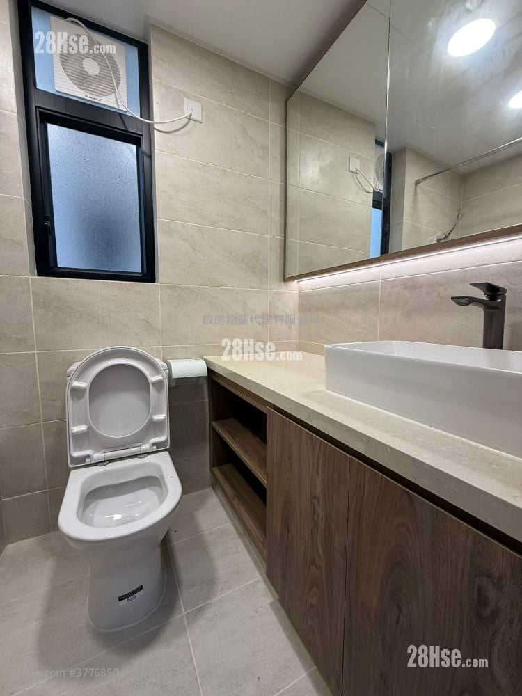 Scenecliff Sell 4 Bedrooms , 3 Bathrooms 922 ft²