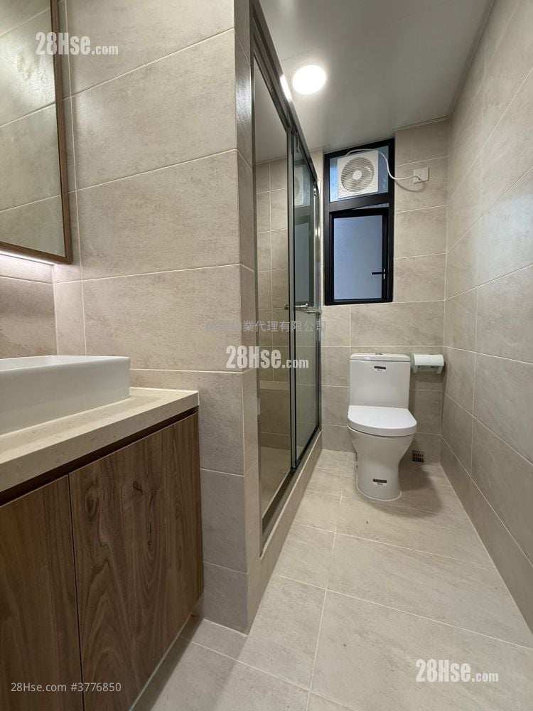 Scenecliff Sell 4 Bedrooms , 3 Bathrooms 922 ft²