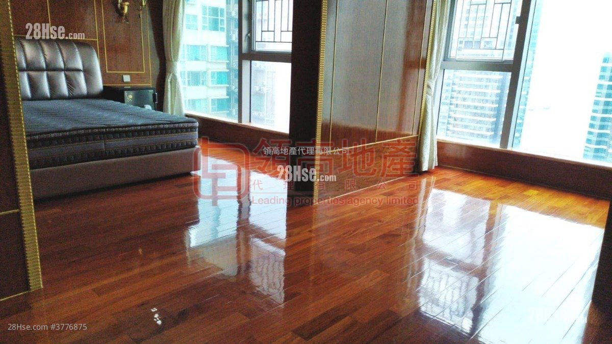 The Waterfront Rental 4 Bedrooms , 3 Bathrooms 2,028 ft²