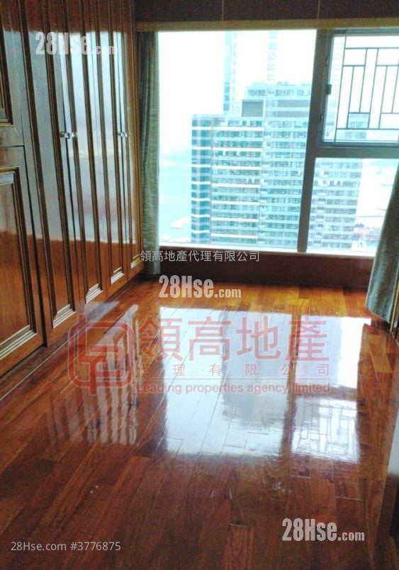 The Waterfront Rental 4 Bedrooms , 3 Bathrooms 2,028 ft²