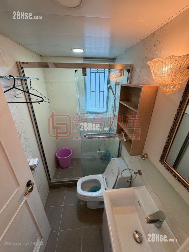 港景峰 售盘 3 房 , 2 浴室 750 平方尺