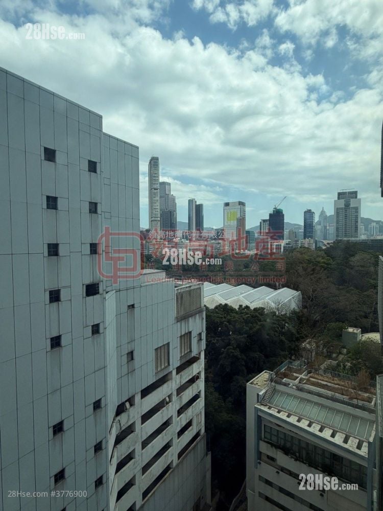 港景峰 售盘 3 房 , 2 浴室 750 平方尺