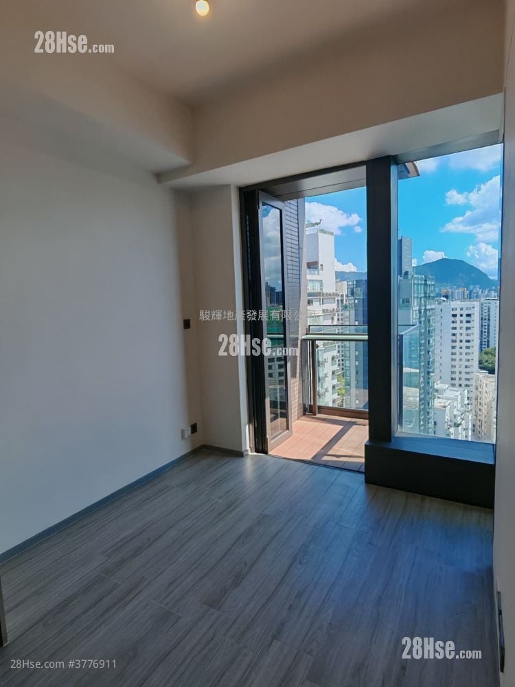 Seven Victory Avenue Sell 1 Bedroom , 1 Bathroom 267 ft²