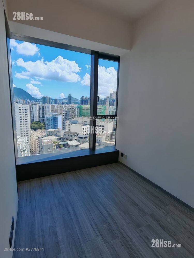 Seven Victory Avenue Sell 1 Bedroom , 1 Bathroom 267 ft²