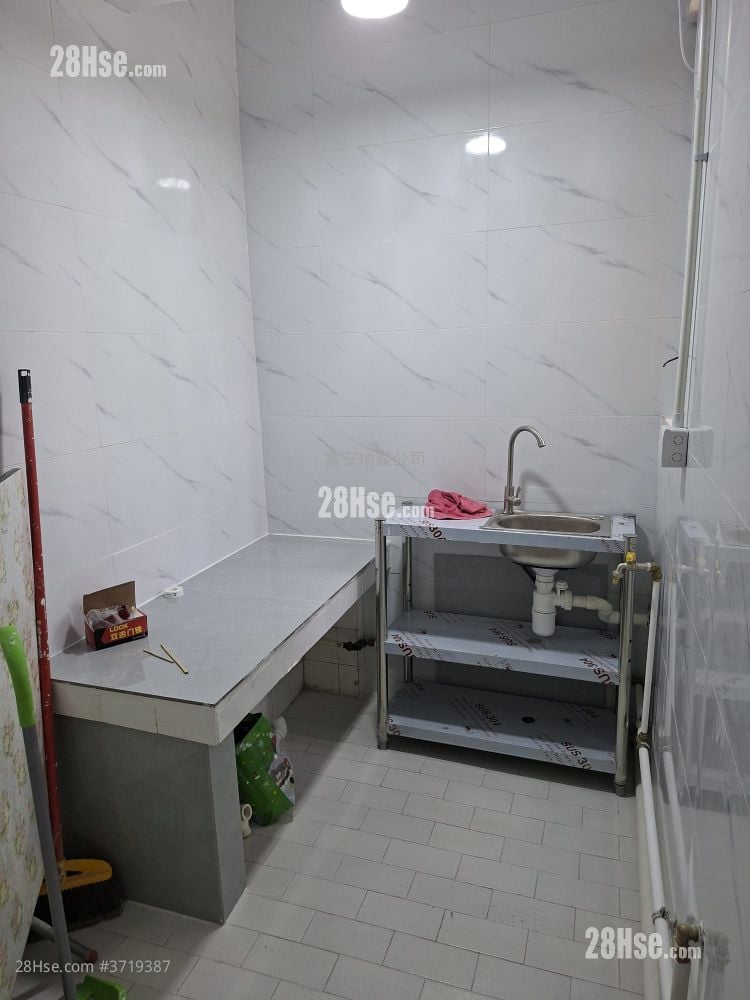 合和大厦 租盘 2 房 , 1 浴室 290 平方尺