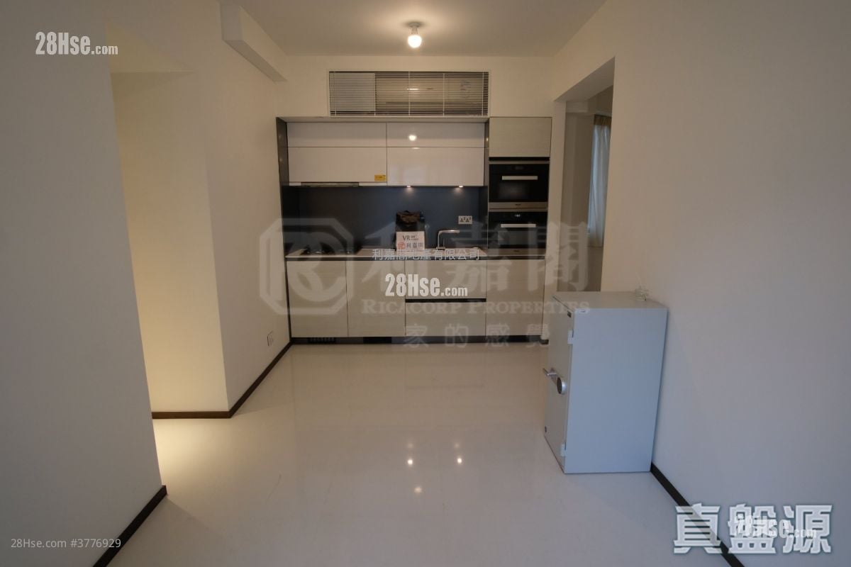 Regent Hill Sell 2 Bedrooms 532 ft²
