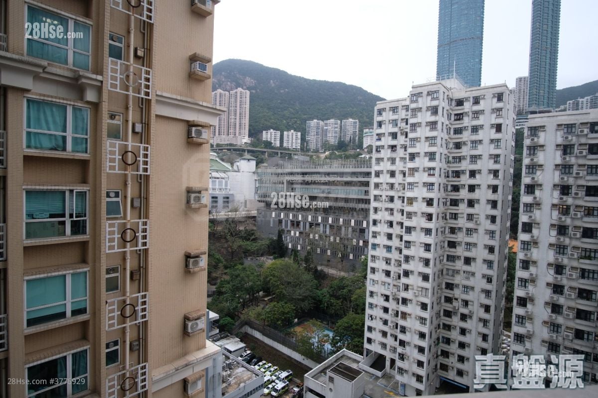 Regent Hill Sell 2 Bedrooms 532 ft²