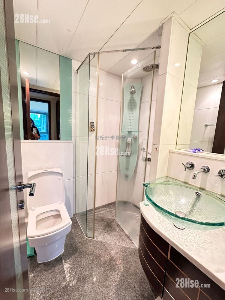 君临天下 售盘 2 房 , 2 浴室 743 平方尺