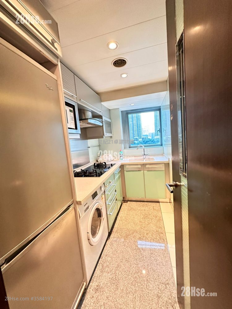 君临天下 售盘 2 房 , 2 浴室 743 平方尺