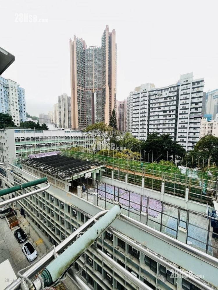 嘉安苑 售盘 2 房 , 1 浴室 347 平方尺