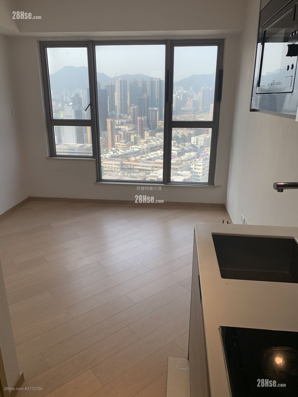 Upper East Sell Studio 194 ft²