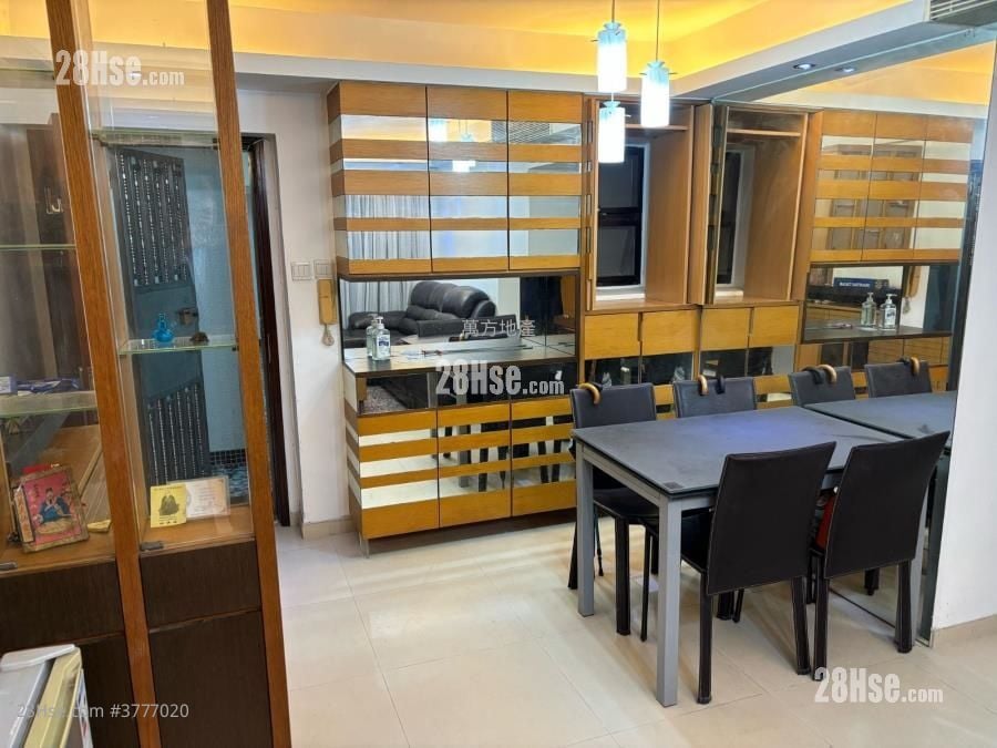 富豪花园 售盘 3 房 , 1 浴室 670 平方尺