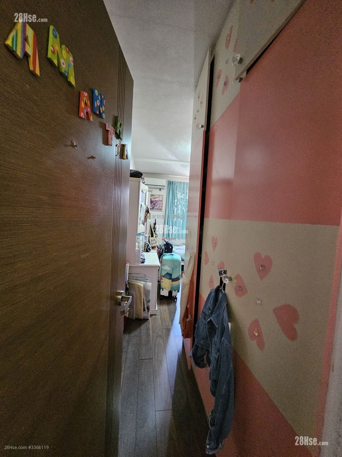 芝兰台 售盘 4 房 , 2 浴室 1,893 平方尺