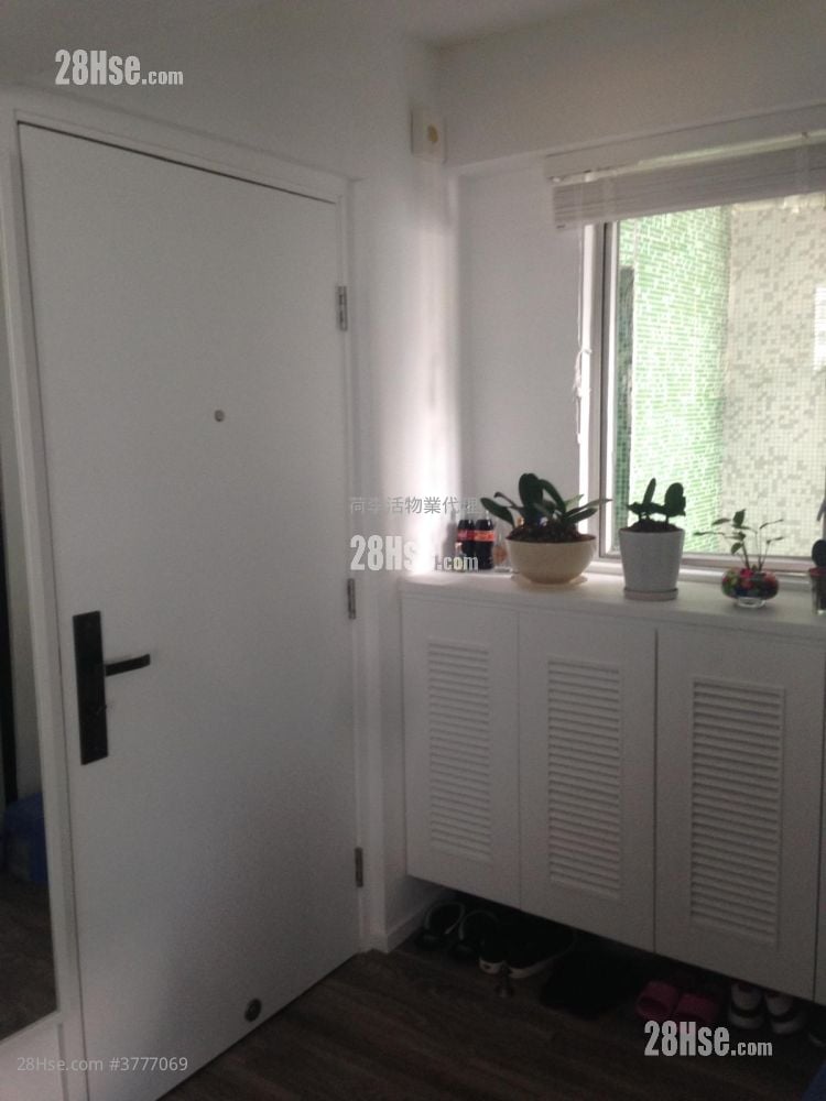 宏景花园 售盘 584 平方尺