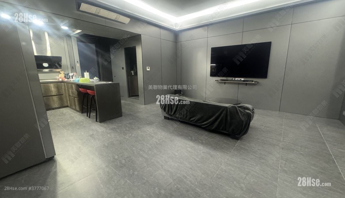 Green Crest Sell 3 Bedrooms 1,090 ft²