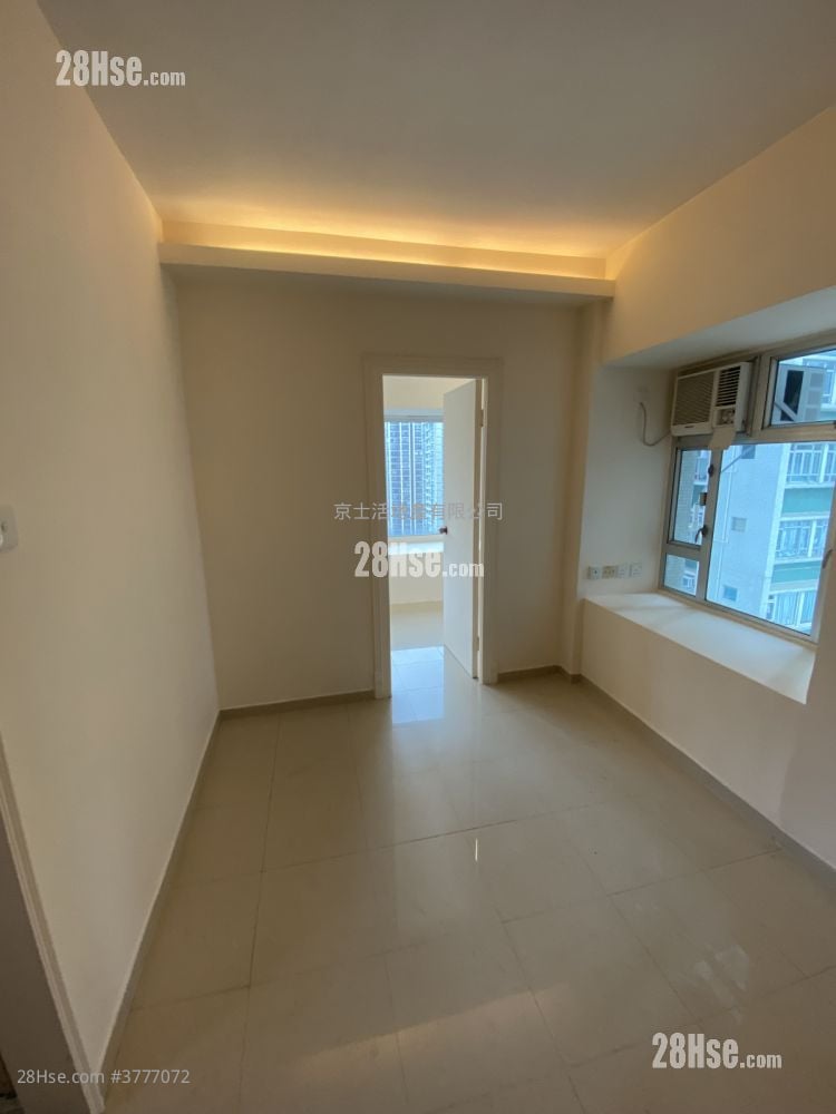 Garden Rivera Sell 242 ft²