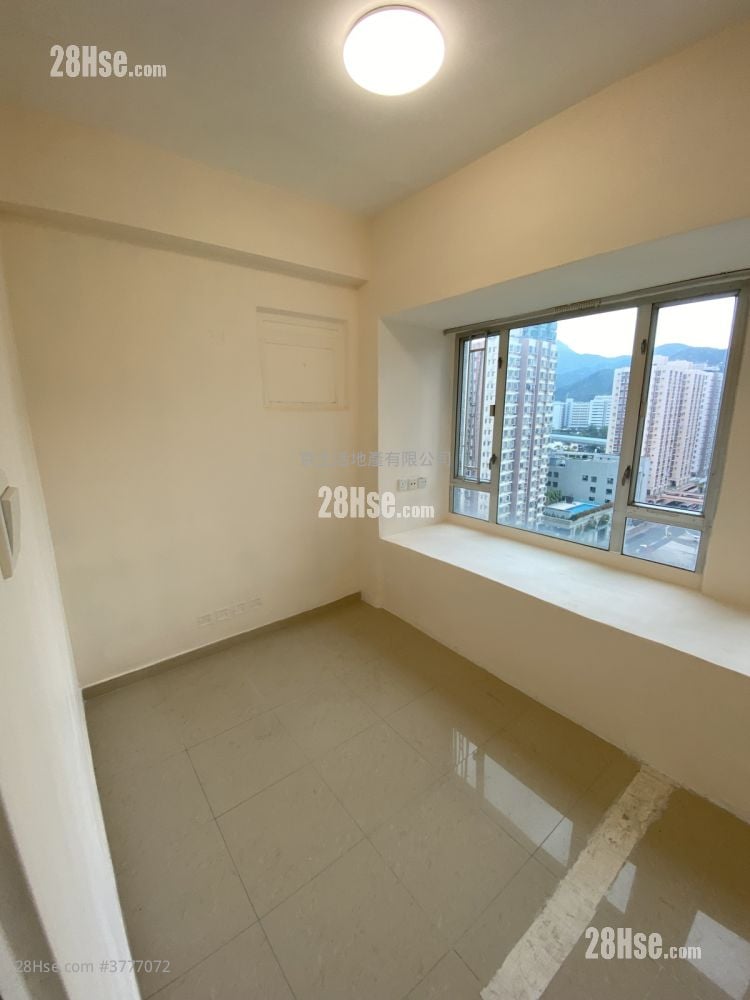 Garden Rivera Sell 242 ft²