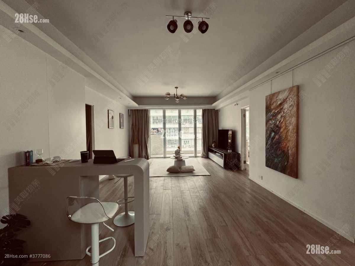 Sau Lai Garden Sell 5+ Bedrooms 2,655 ft²