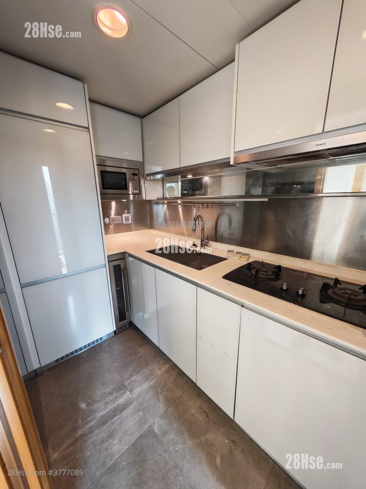 Century Gateway Rental 2 Bedrooms , 1 Bathroom 483 ft²