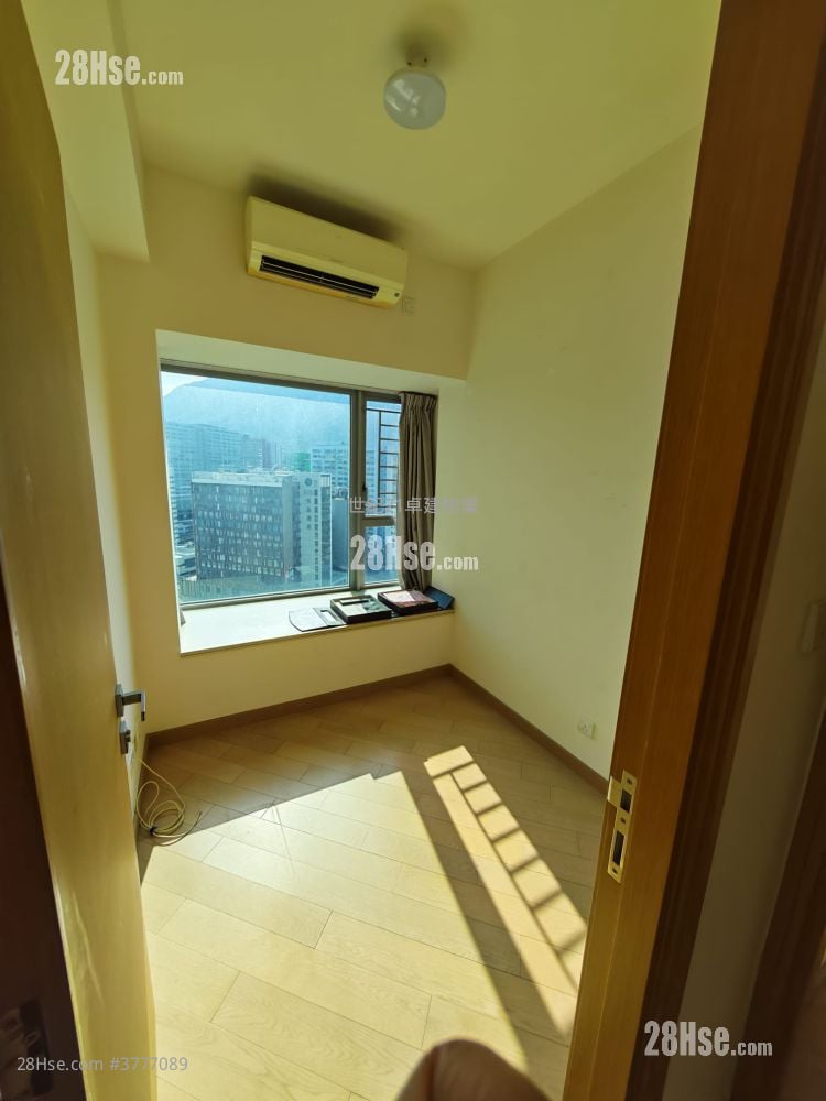 Century Gateway Rental 2 Bedrooms , 1 Bathroom 483 ft²