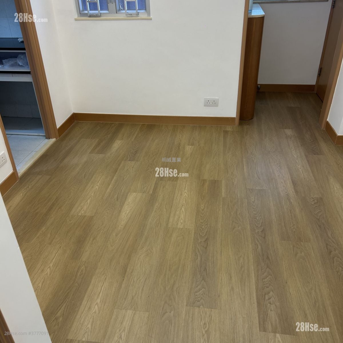 Fu Wah Building Rental 2 Bedrooms 360 ft²