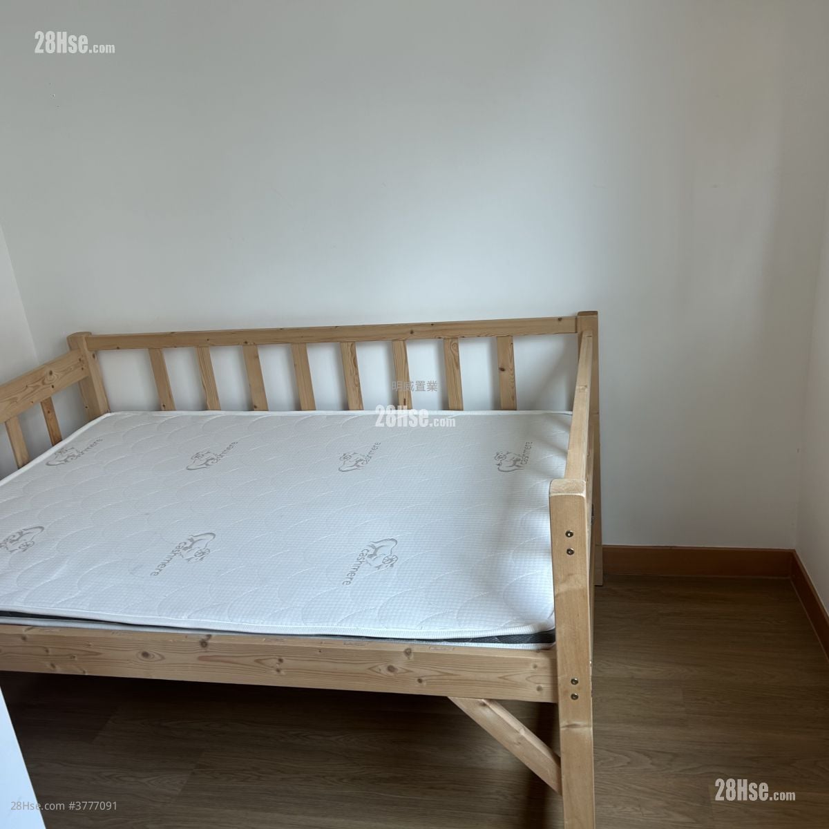 Fu Wah Building Rental 2 Bedrooms 360 ft²