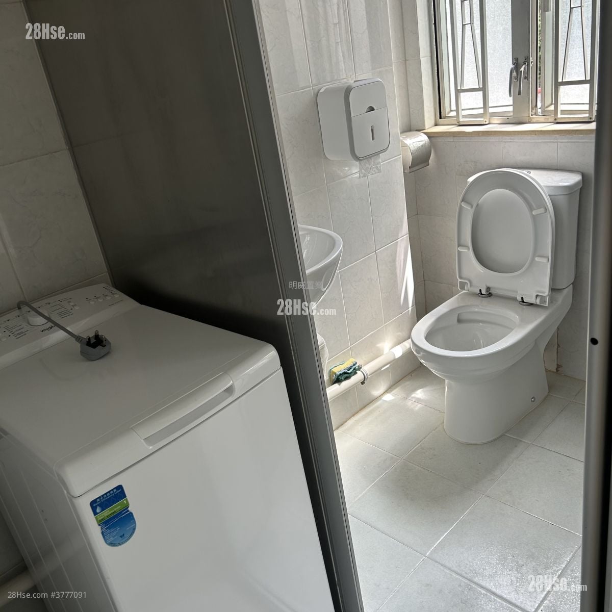 Fu Wah Building Rental 2 Bedrooms 360 ft²