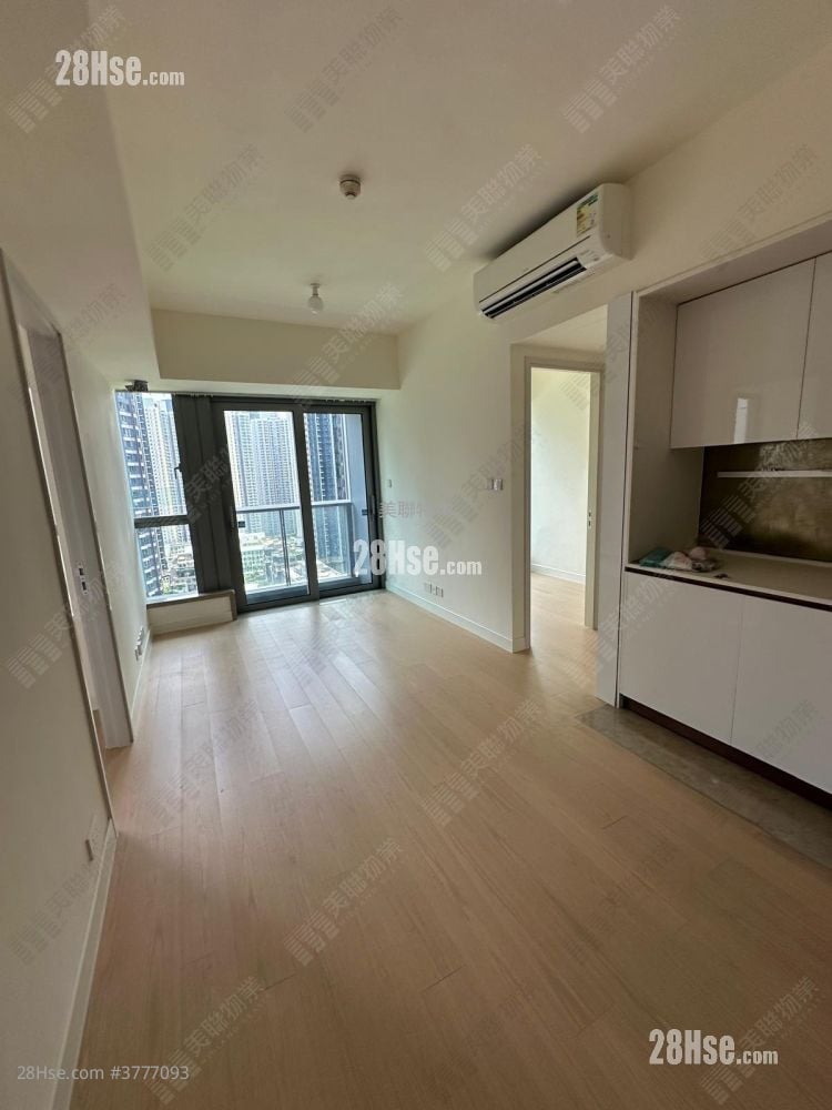 Monaco Sell 3 Bedrooms , 1 Bathroom 551 ft²