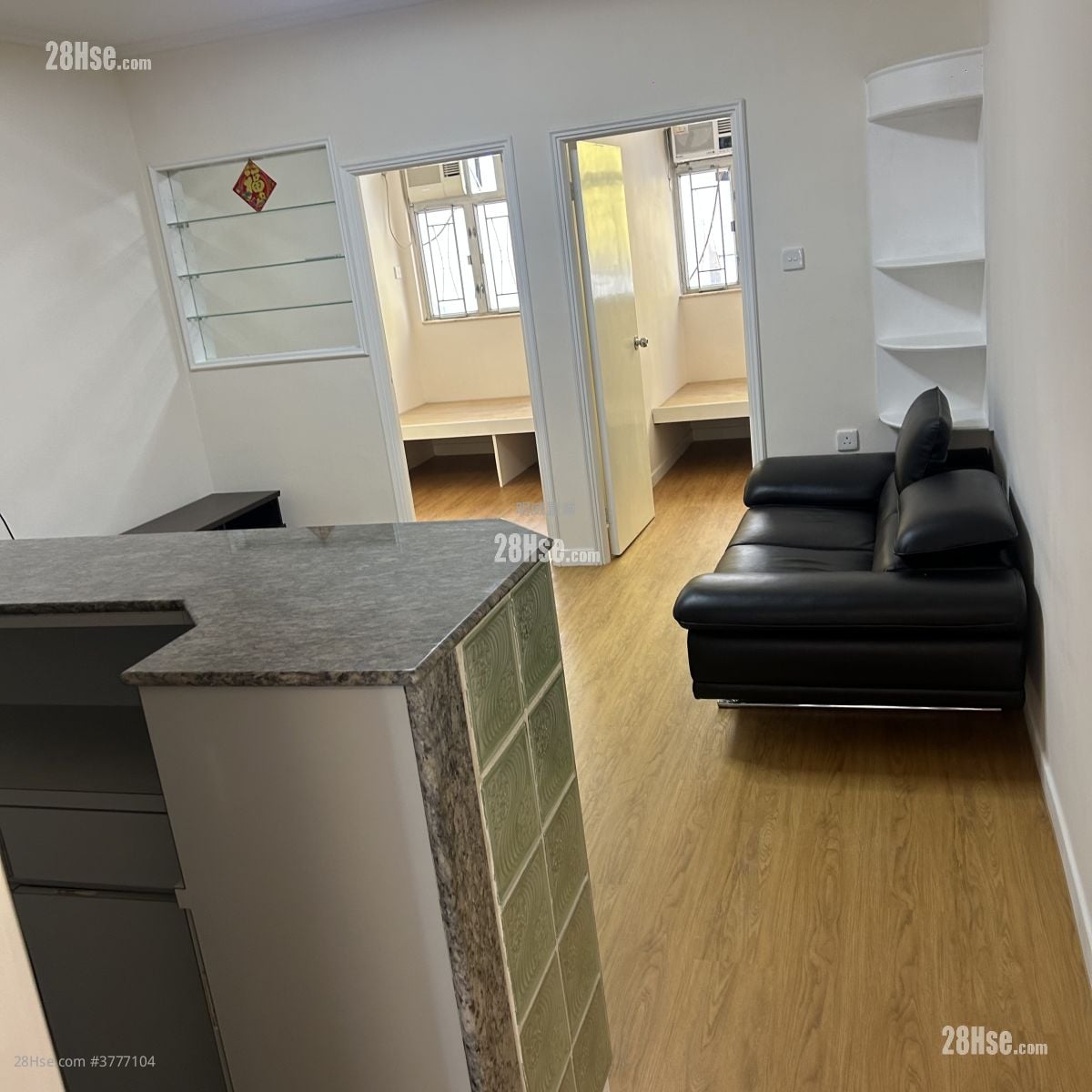 翠园大楼 租盘 2 房 427 平方尺