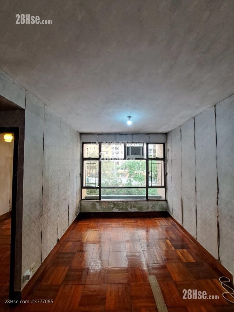 Pokfulam Gardens Sell 2 Bedrooms , 1 Bathroom 466 ft²