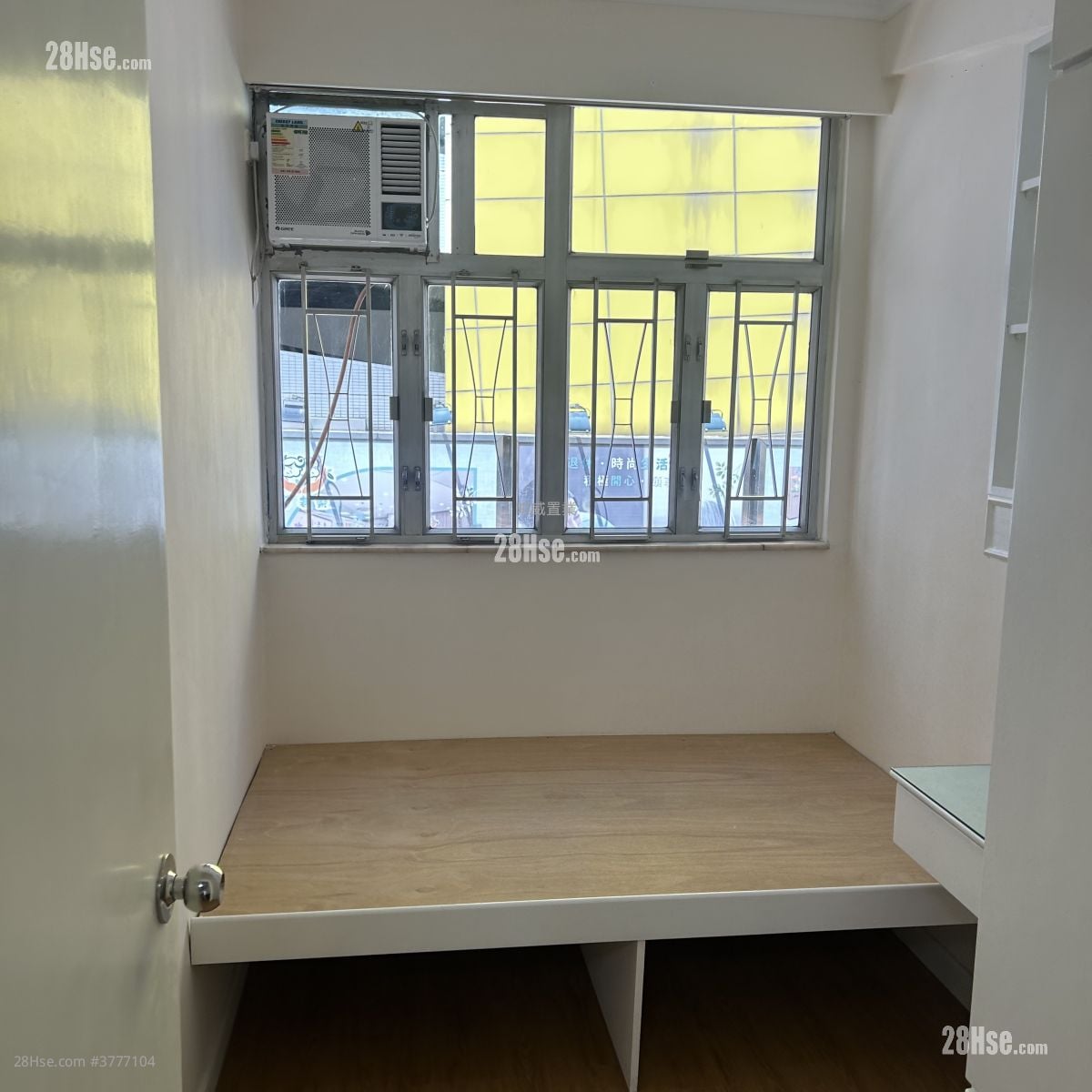 翠园大楼 租盘 2 房 427 平方尺