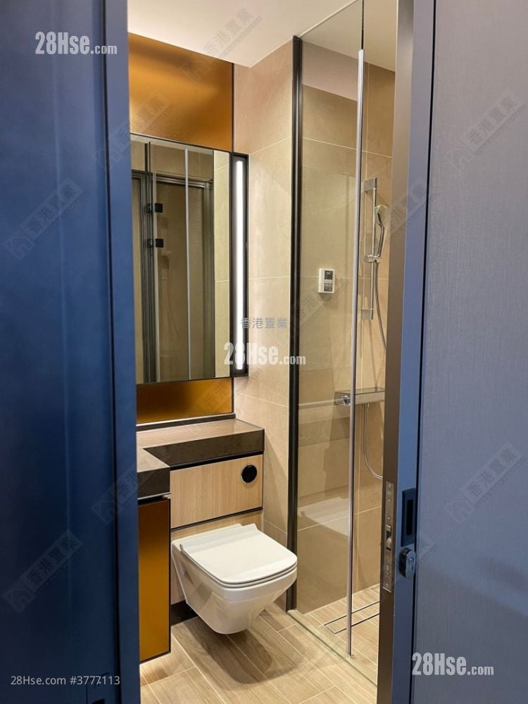 Aquila Square Mile Sell 1 Bedroom 247 ft²