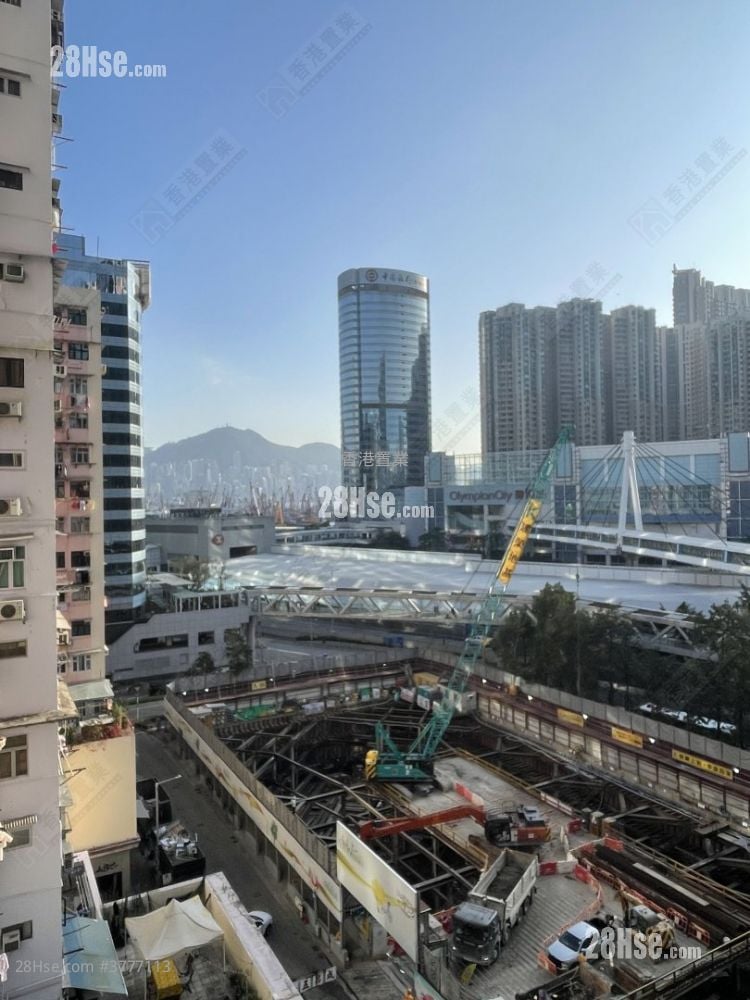 Aquila Square Mile Sell 1 Bedroom 247 ft²