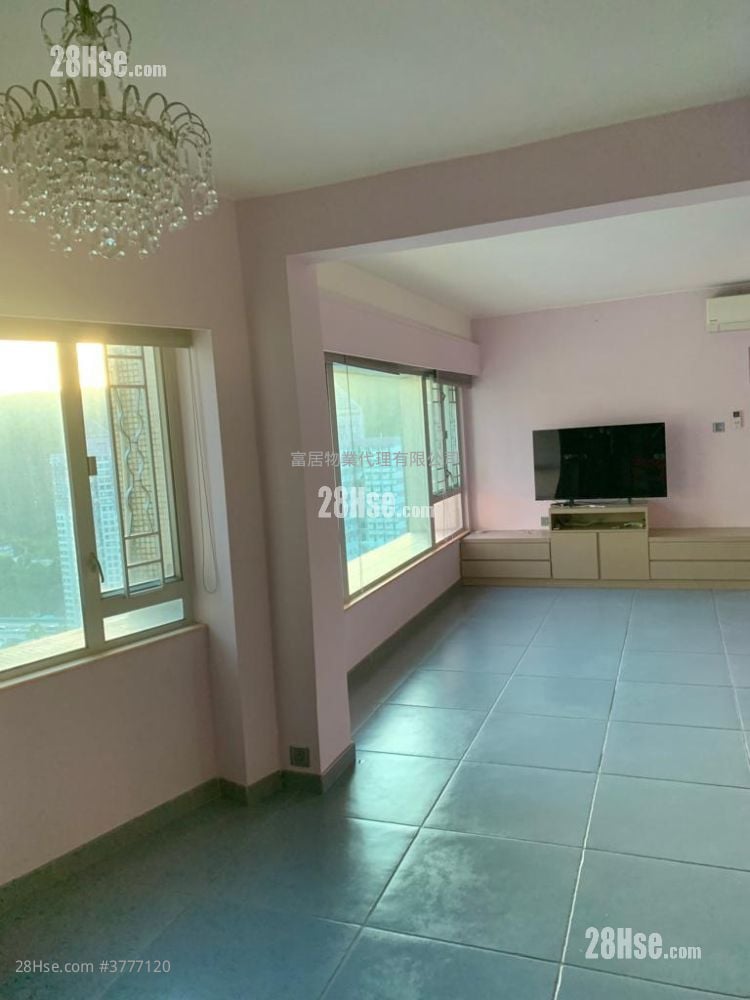 Rhine Terrace Sell 3 Bedrooms , 2 Bathrooms 1,206 ft²