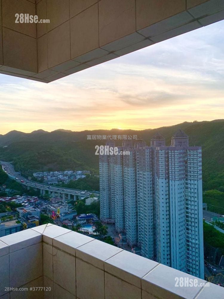 Rhine Terrace Sell 3 Bedrooms , 2 Bathrooms 1,206 ft²