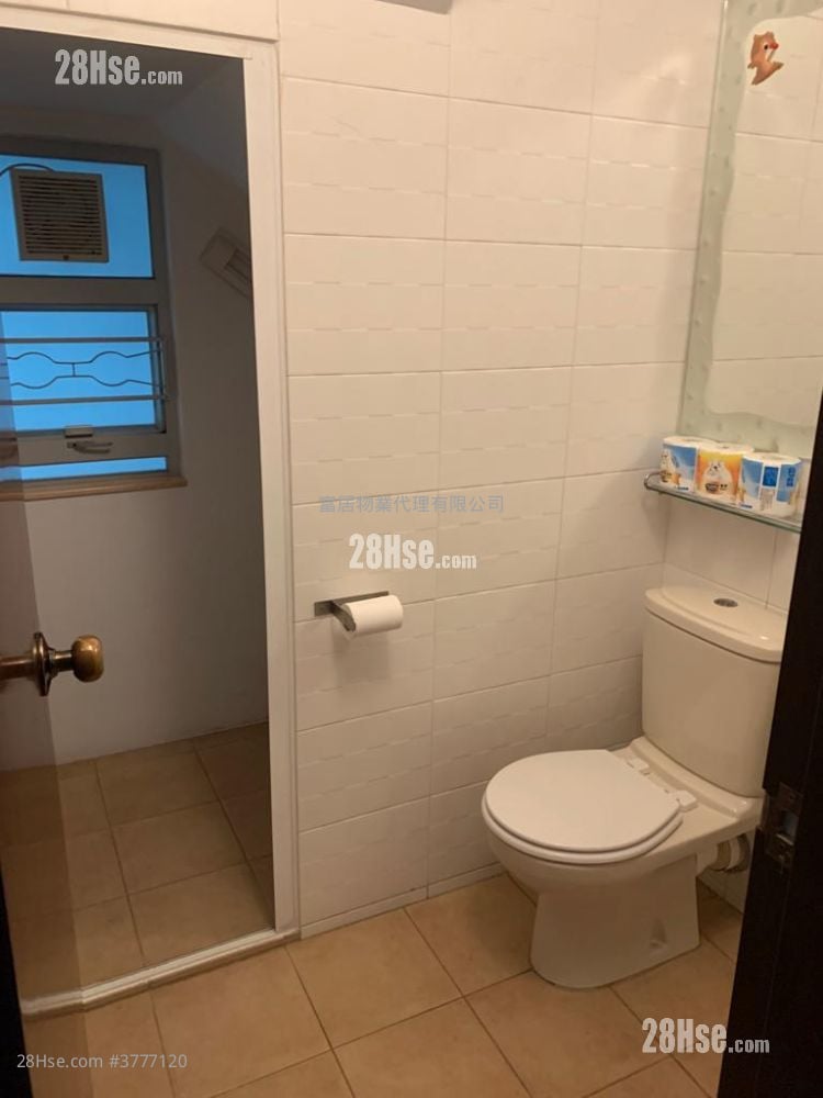 Rhine Terrace Sell 3 Bedrooms , 2 Bathrooms 1,206 ft²