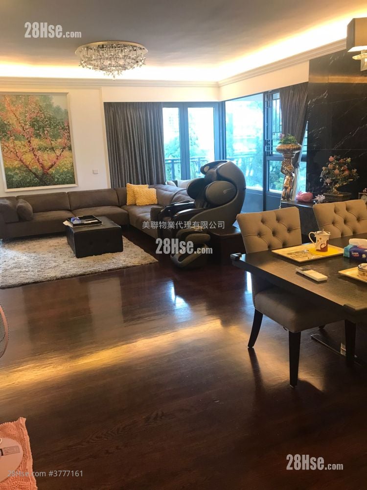 Dunbar Place 售盘 4 房 , 2 浴室 1,829 平方尺